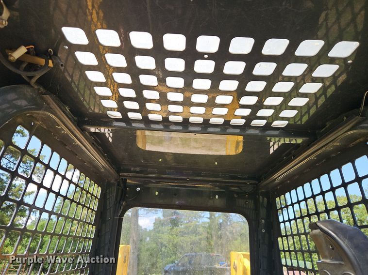 image for item EI3946 2009 Komatsu  SK1020-5N skid steer loader