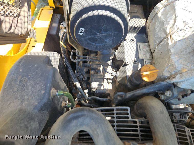 image for item EI3946 2009 Komatsu  SK1020-5N skid steer loader