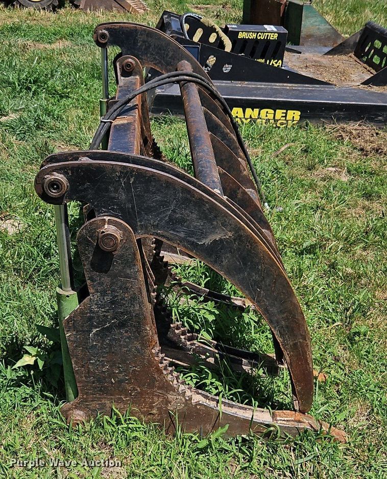 image for item EI3948 Skid steer rock grapple bucket