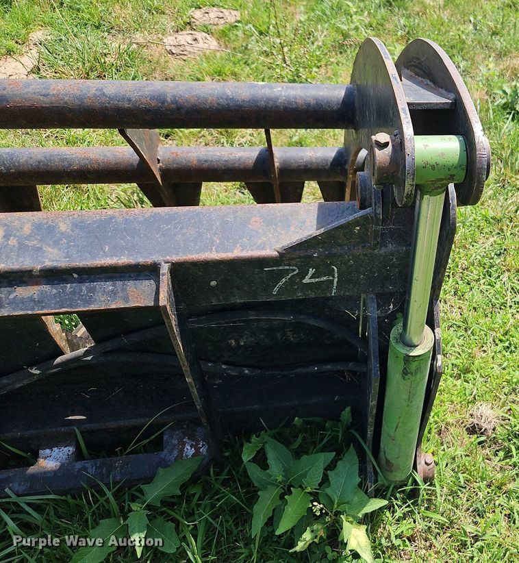 image for item EI3948 Skid steer rock grapple bucket