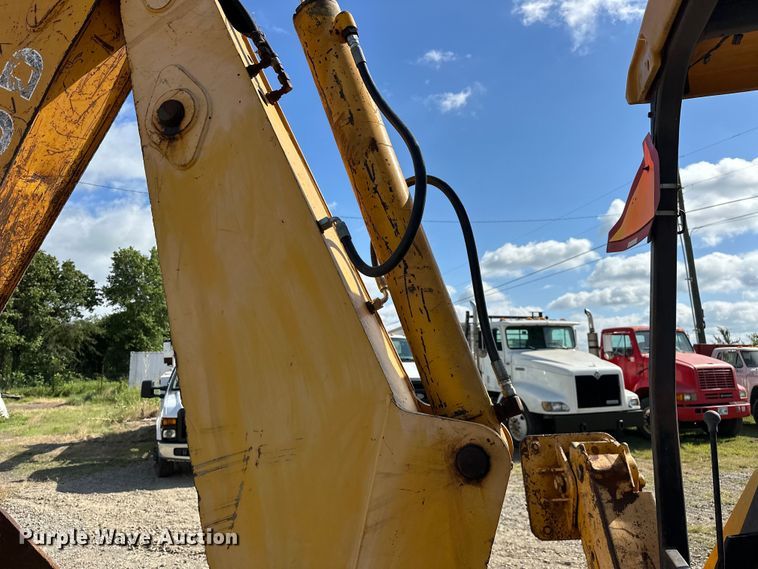 image for item EJ4368 1992 John Deere  310D backhoe