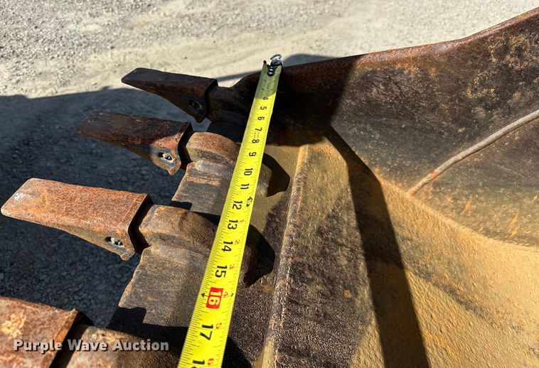 image for item EJ4368 1992 John Deere  310D backhoe