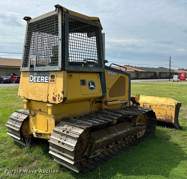 image for item EJ4370 2007 John Deere  450J LGP dozer