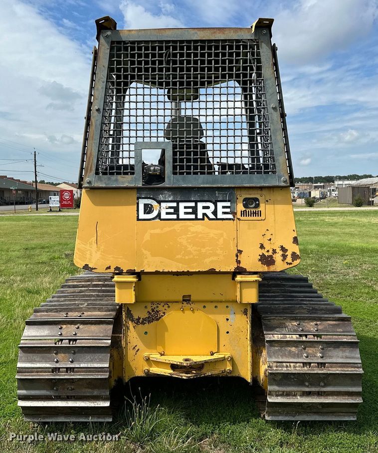 image for item EJ4370 2007 John Deere  450J LGP dozer