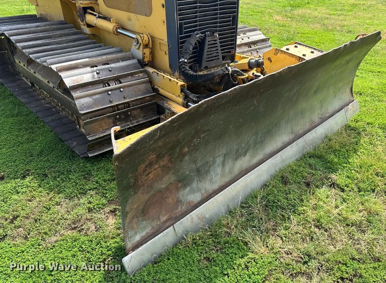 image for item EJ4370 2007 John Deere  450J LGP dozer