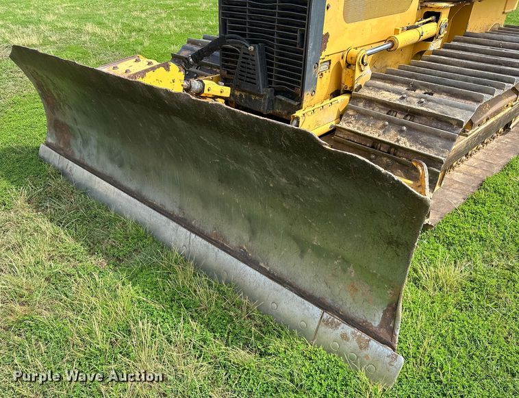 image for item EJ4370 2007 John Deere  450J LGP dozer