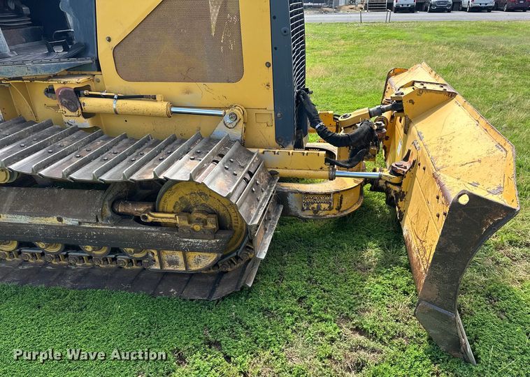 image for item EJ4370 2007 John Deere  450J LGP dozer