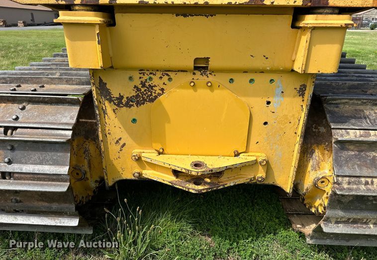 image for item EJ4370 2007 John Deere  450J LGP dozer