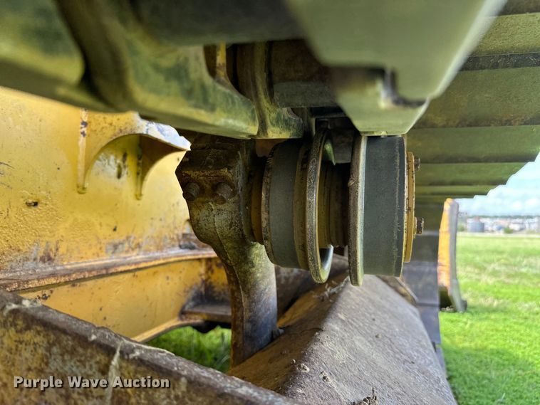 image for item EJ4370 2007 John Deere  450J LGP dozer