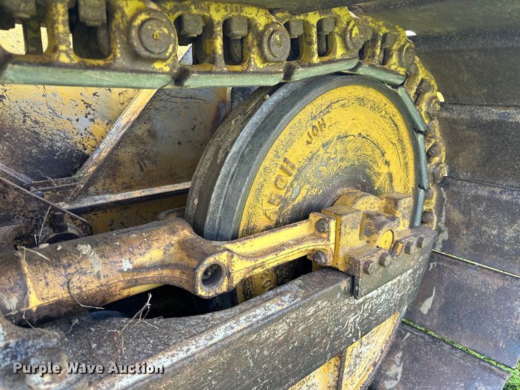 image for item EJ4370 2007 John Deere  450J LGP dozer