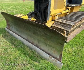 image for item EJ4370 2007 John Deere  450J LGP dozer