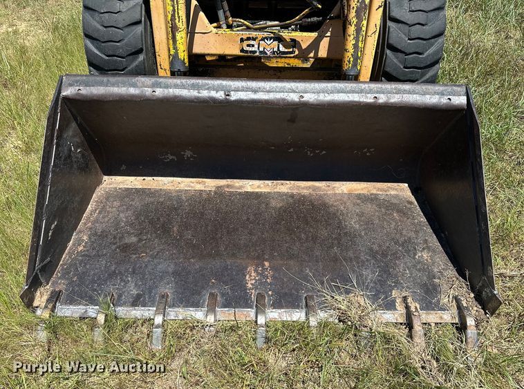 image for item EJ4389 Owatonna  Mustang 441 skid steer loader