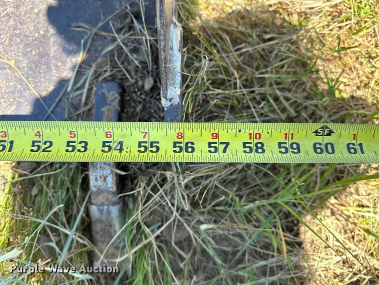 image for item EJ4389 Owatonna  Mustang 441 skid steer loader