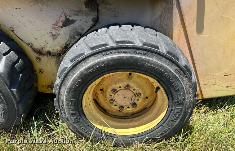 image for item EJ4389 Owatonna  Mustang 441 skid steer loader