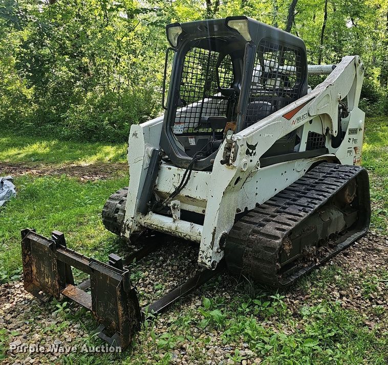 image for item EJ5672 2017 Bobcat  T750 skid steer loader