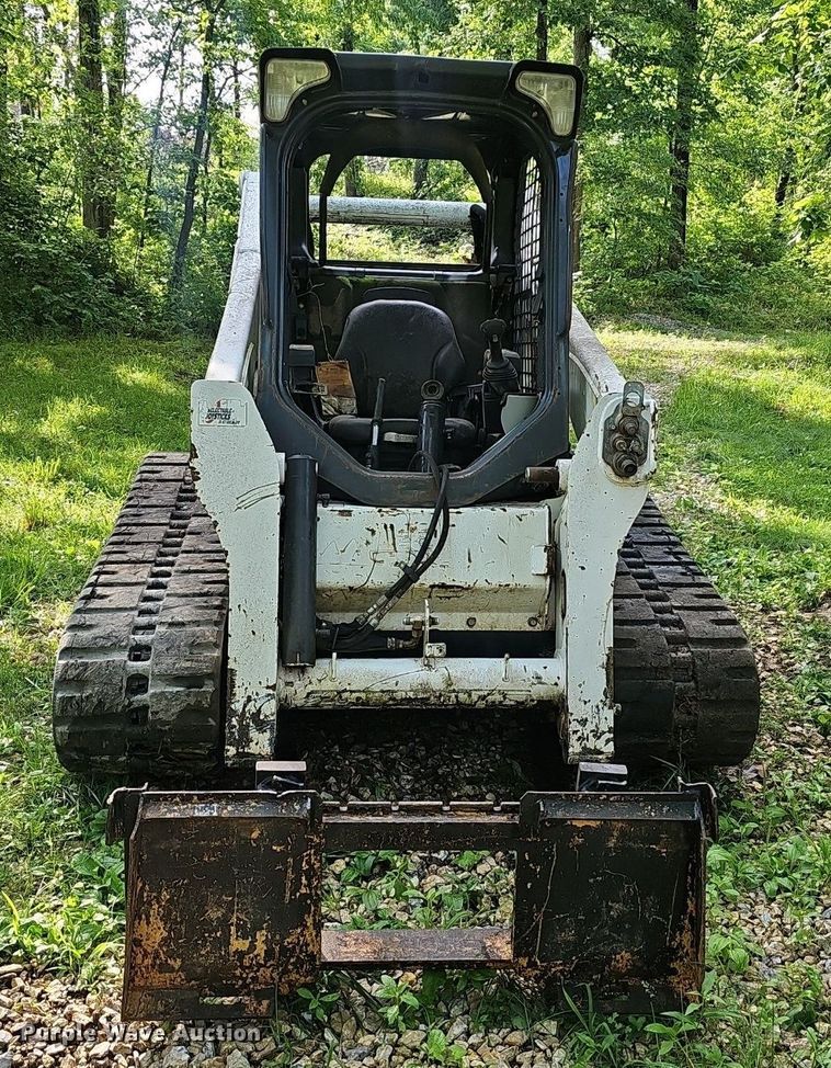 image for item EJ5672 2017 Bobcat  T750 skid steer loader