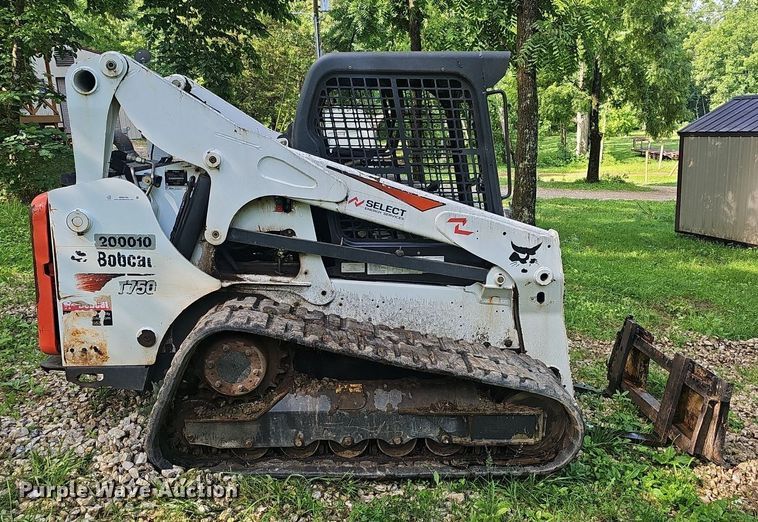 image for item EJ5672 2017 Bobcat  T750 skid steer loader