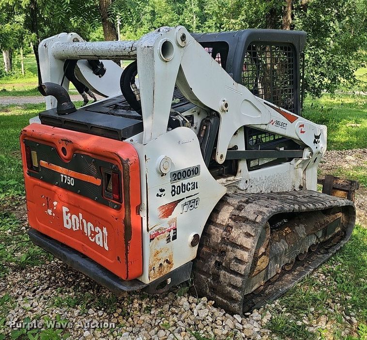 image for item EJ5672 2017 Bobcat  T750 skid steer loader