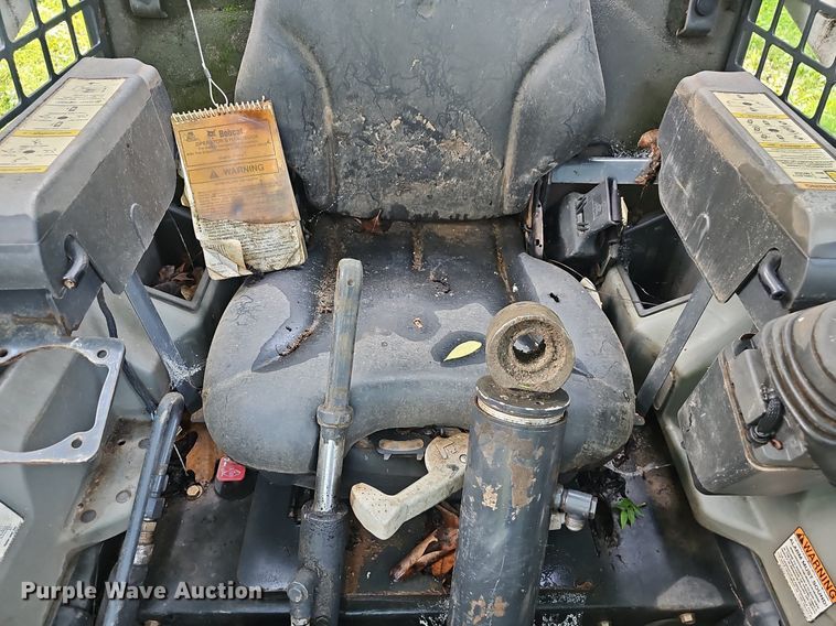 image for item EJ5672 2017 Bobcat  T750 skid steer loader