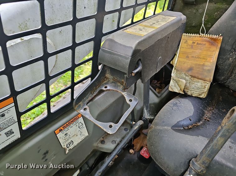 image for item EJ5672 2017 Bobcat  T750 skid steer loader