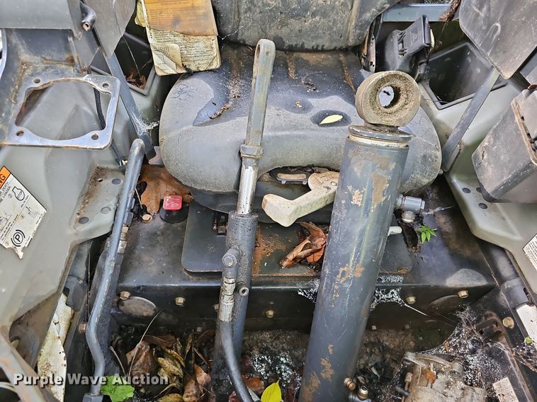 image for item EJ5672 2017 Bobcat  T750 skid steer loader