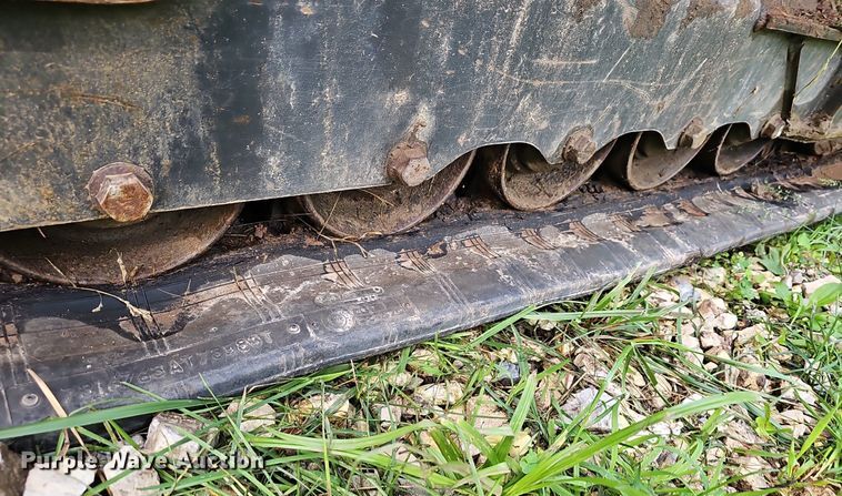 image for item EJ5672 2017 Bobcat  T750 skid steer loader