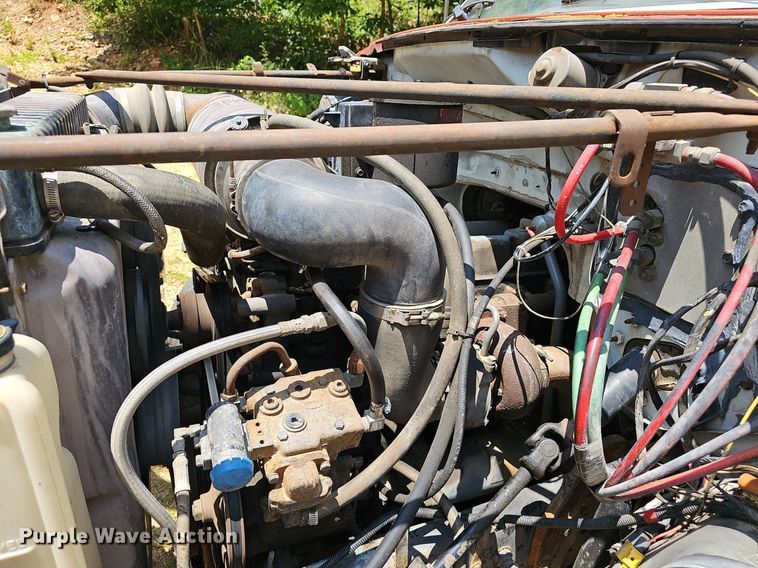 image for item EJ5697 1987 Ford F700 dump flatbed truck