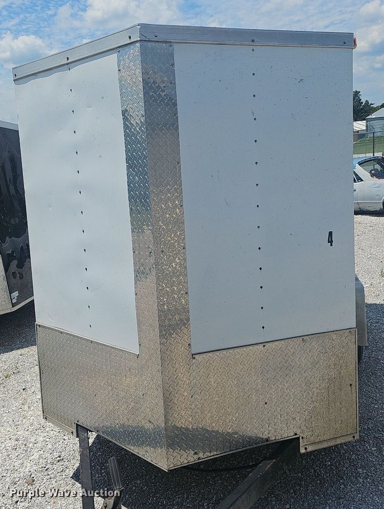 image for item EJ5699 2010 Arising Industries enclosed cargo trailer