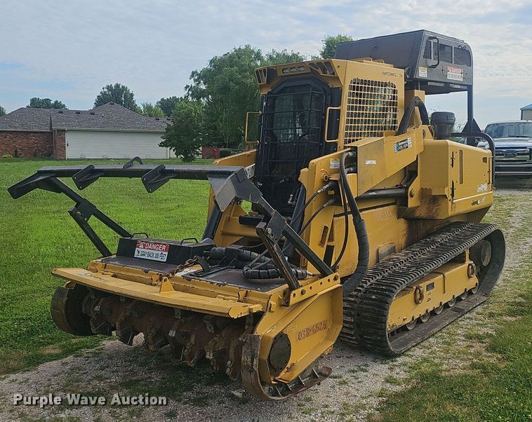 image for item EJ5706 2015 Rayco C100R mulcher