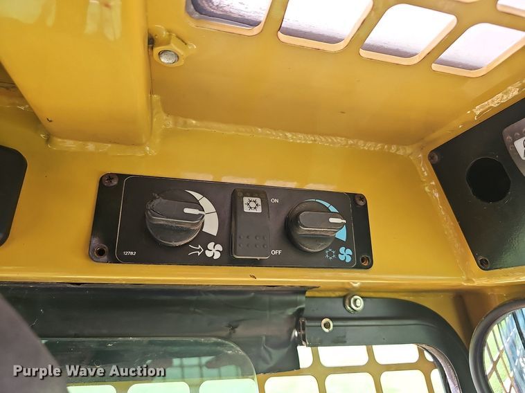 image for item EJ5706 2015 Rayco C100R mulcher