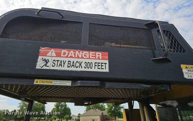 image for item EJ5706 2015 Rayco C100R mulcher