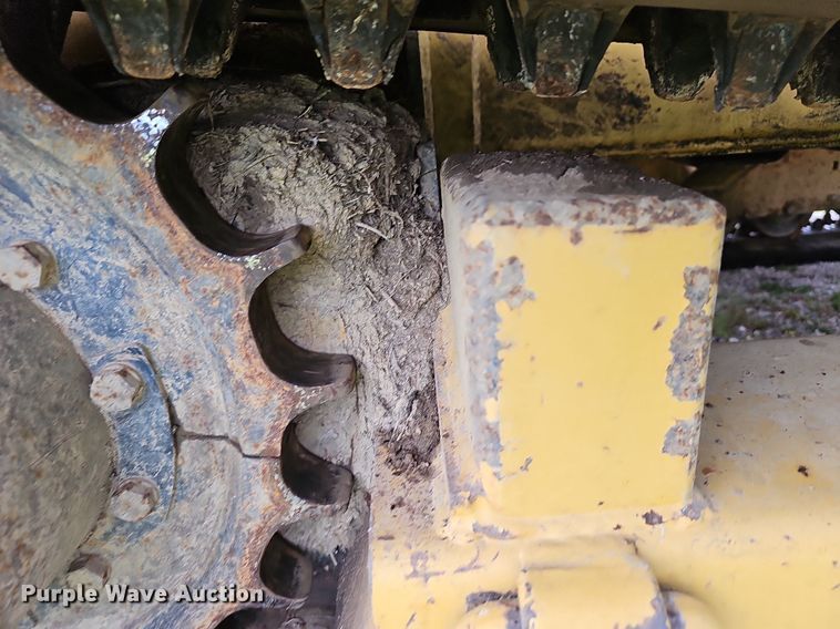 image for item EJ5706 2015 Rayco C100R mulcher