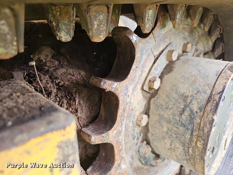 image for item EJ5706 2015 Rayco C100R mulcher