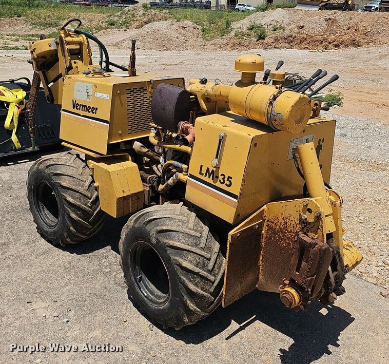 image for item EJ5717 2001 Vermeer LM35 trencher