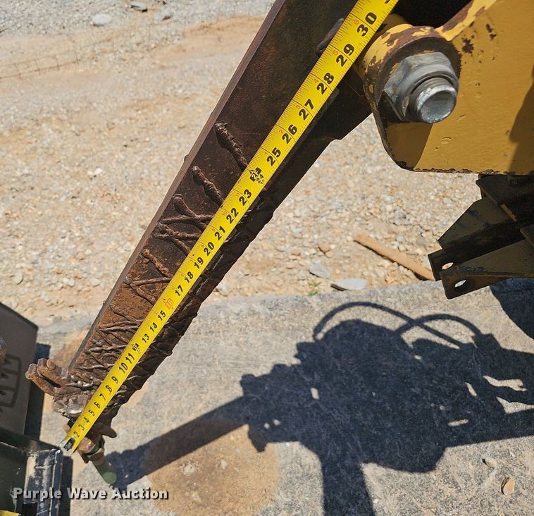 image for item EJ5717 2001 Vermeer LM35 trencher