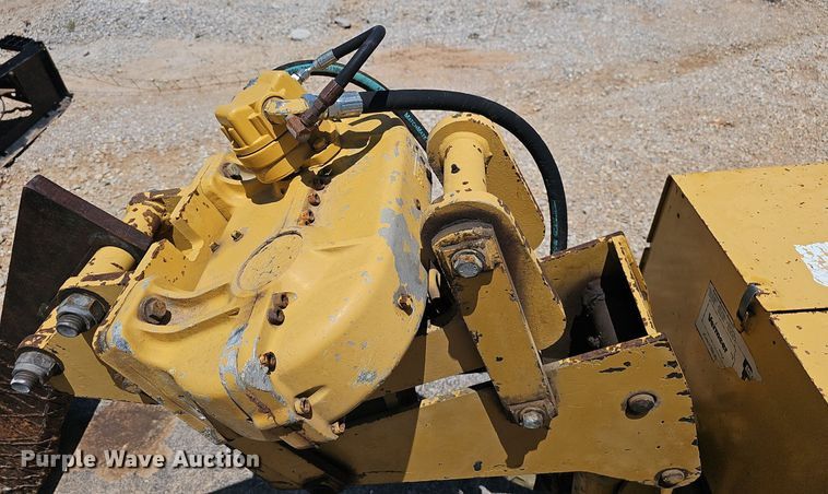 image for item EJ5717 2001 Vermeer LM35 trencher