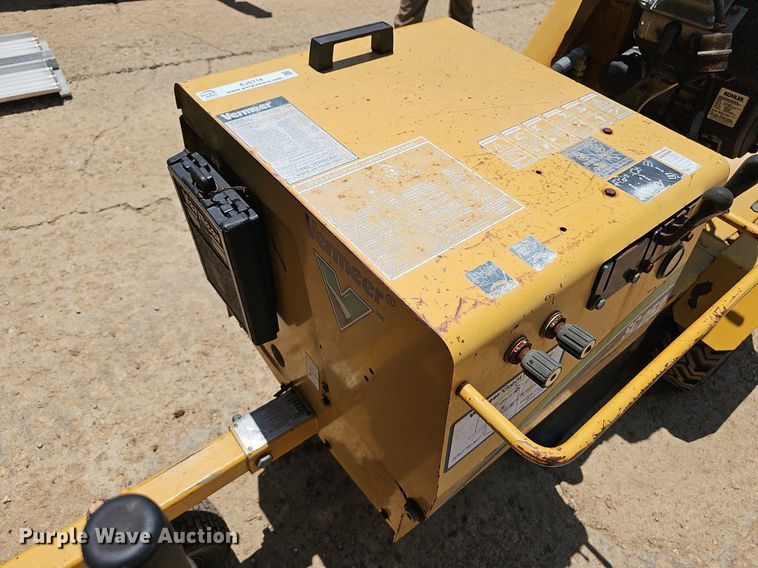 image for item EJ5718 2007 Vermeer  SC252 stump grinder