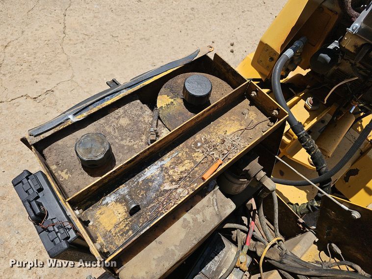 image for item EJ5718 2007 Vermeer  SC252 stump grinder