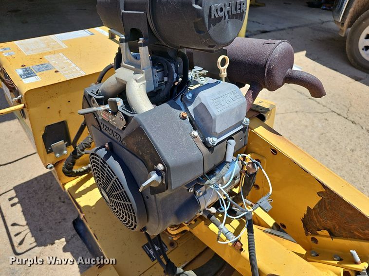 image for item EJ5718 2007 Vermeer  SC252 stump grinder