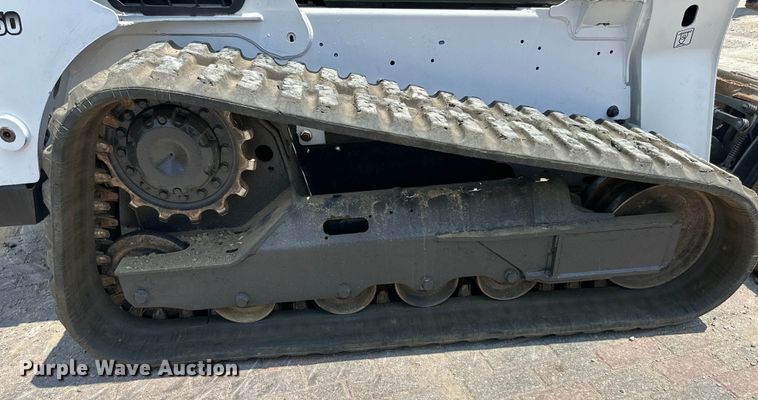 image for item EJ6939 2018 Bobcat  T650 tracked skid steer loader
