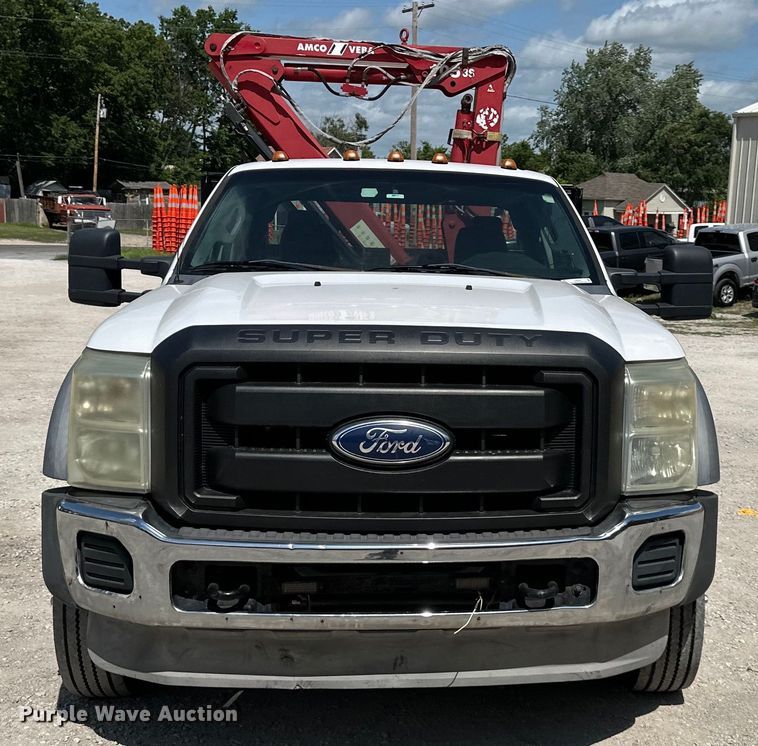 image for item EJ6959 2011 Ford F550 Super Duty SuperCab flatbed truck