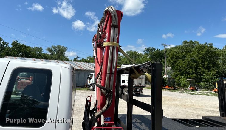 image for item EJ6959 2011 Ford F550 Super Duty SuperCab flatbed truck