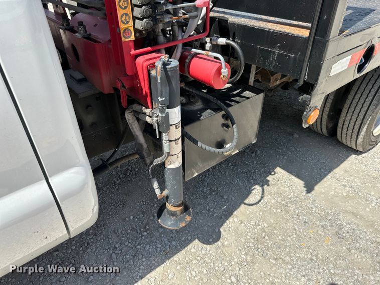 image for item EJ6959 2011 Ford F550 Super Duty SuperCab flatbed truck