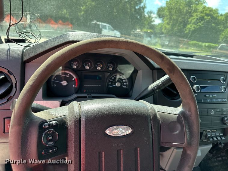 image for item EJ6959 2011 Ford F550 Super Duty SuperCab flatbed truck