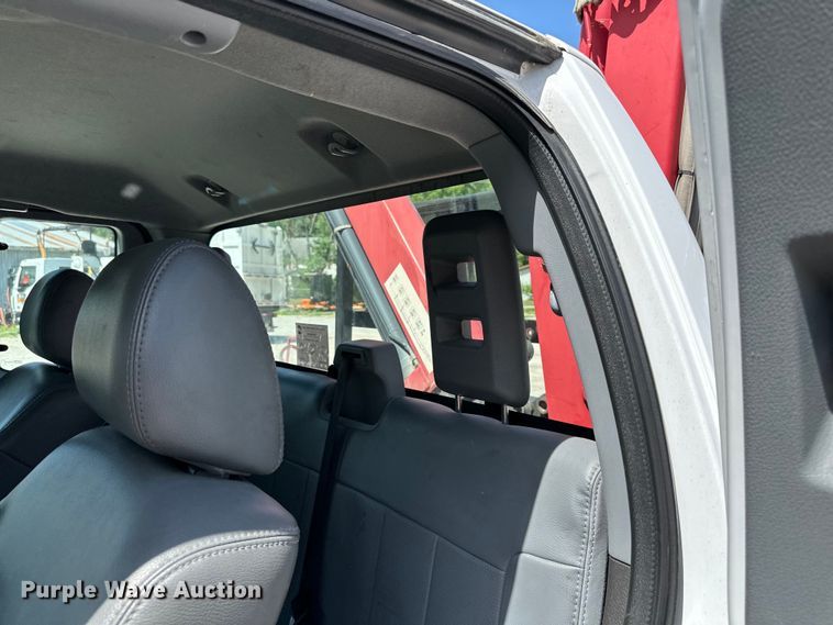 image for item EJ6959 2011 Ford F550 Super Duty SuperCab flatbed truck