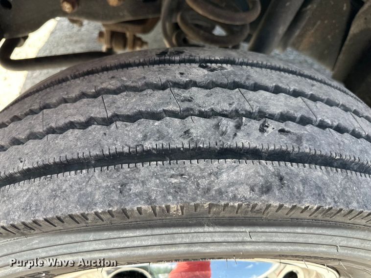 image for item EJ6959 2011 Ford F550 Super Duty SuperCab flatbed truck