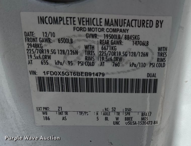 image for item EJ6959 2011 Ford F550 Super Duty SuperCab flatbed truck