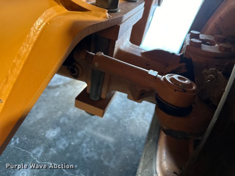 image for item EJ6967 2011 Astec RT560 trencher