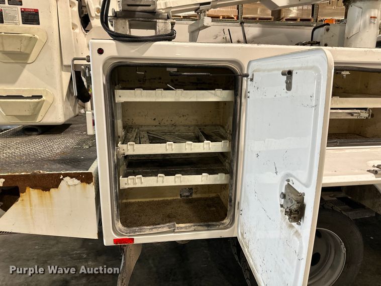 image for item EJ6968 2012 Ford F550 Super Duty bucket truck