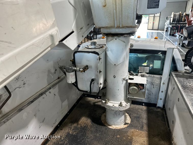 image for item EJ6968 2012 Ford F550 Super Duty bucket truck